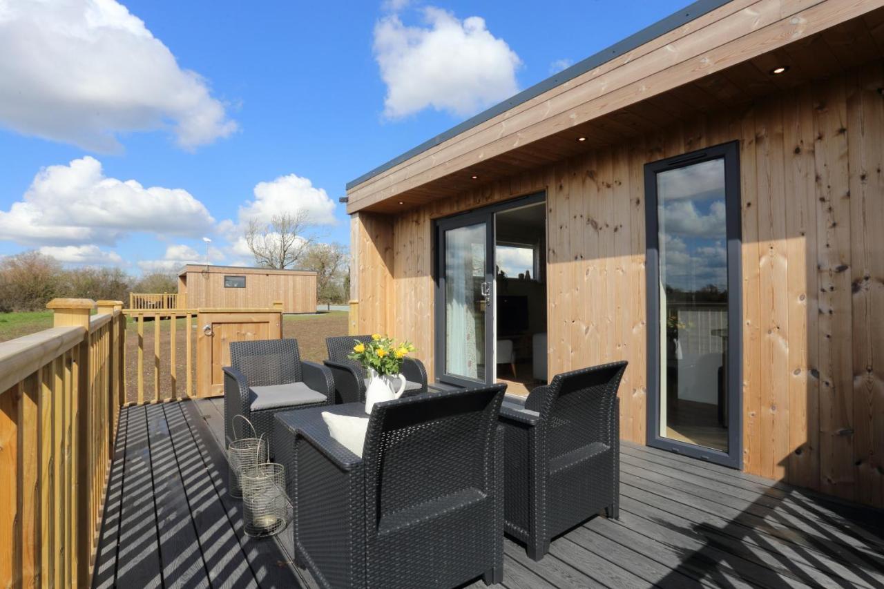 The Wren Villa Whitchurch  Exterior foto